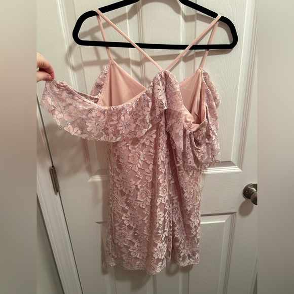 Beautiful Lace Short Dress - Picture 7 of 13